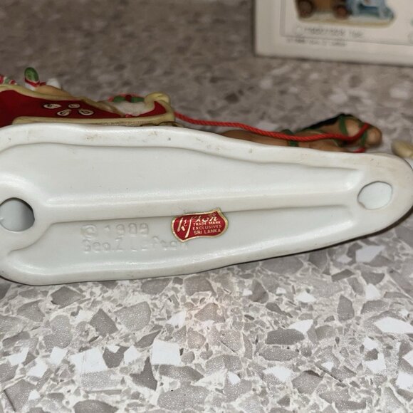 Lefton 1980s Colonial Village Horse Drawn Carriage Santa Bell Rings Snowman Boy - Picture 9 of 11